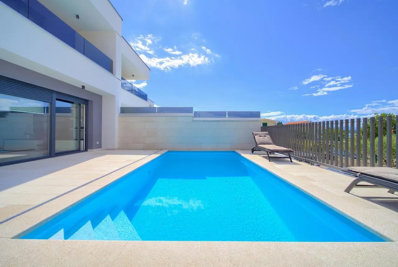 Holiday home Villa Dama Dobrinj